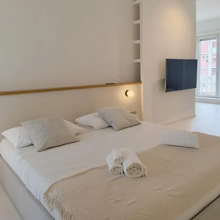 Piano7 - Attico Luminoso Con Terrazzo 公寓