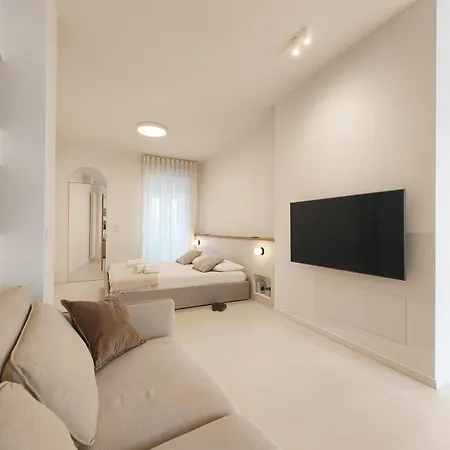 公寓 Piano7 - Attico Luminoso Con Terrazzo 都灵